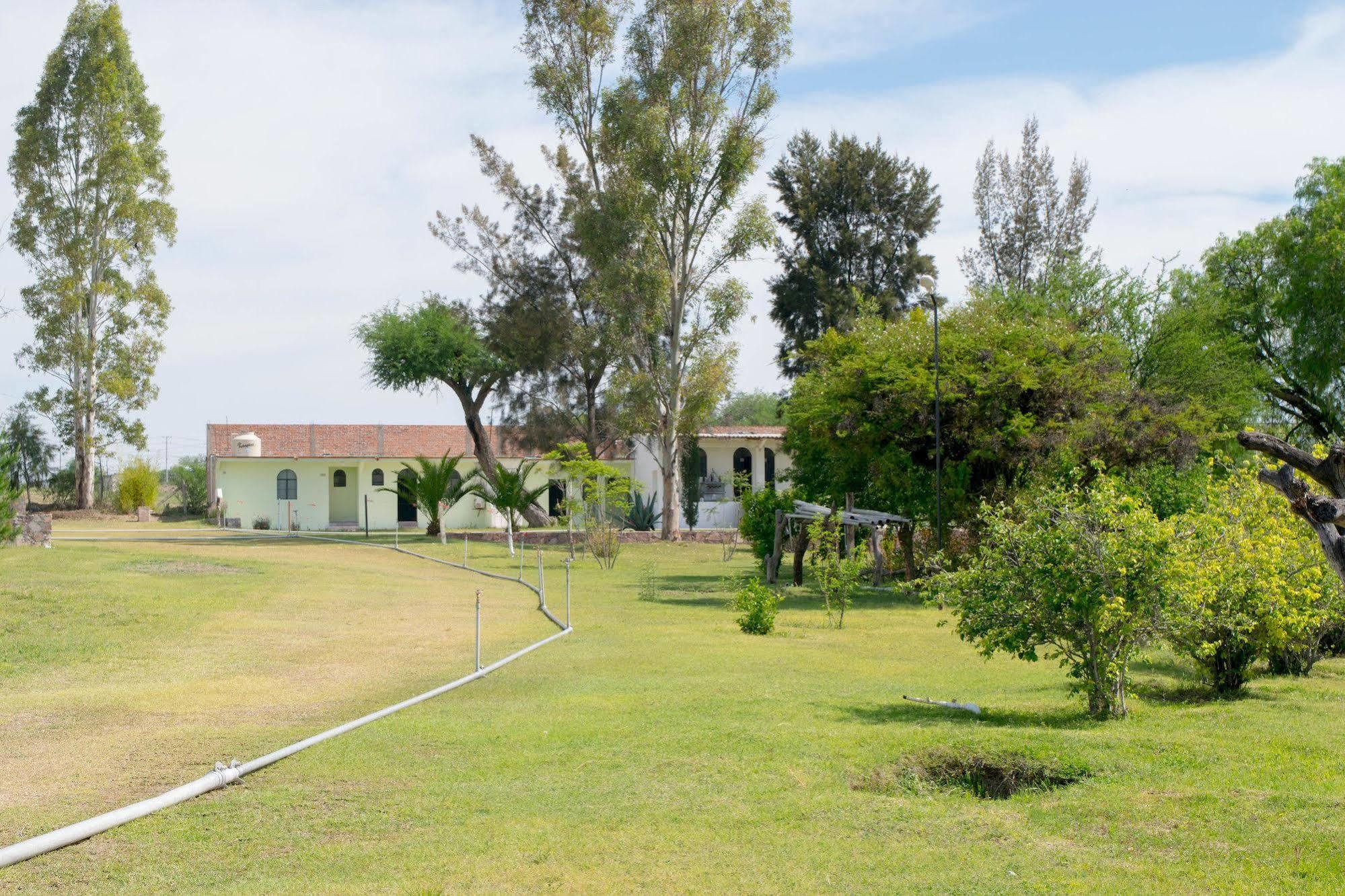 Hotel Rv Park San Ramon Альенде Экстерьер фото